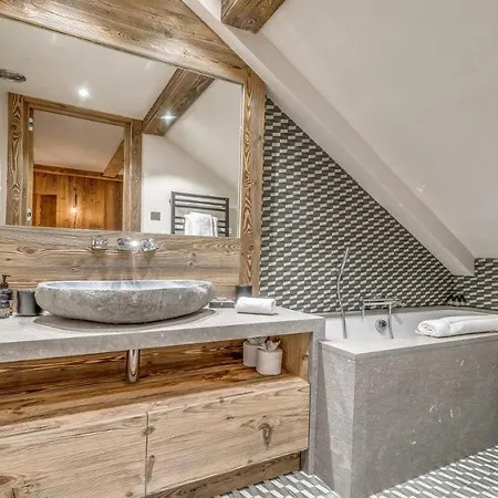 Lovely Chalet With Pool * Courmayeur