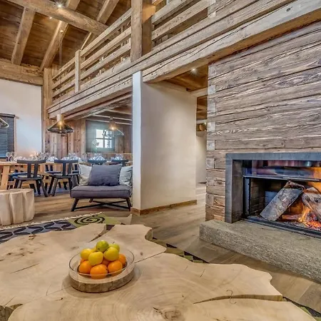 Casa vacanze Lovely Chalet With Pool Courmayeur